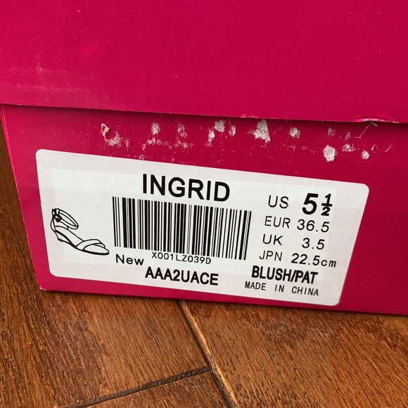 Wedge Sandal - Picture 7 of 7